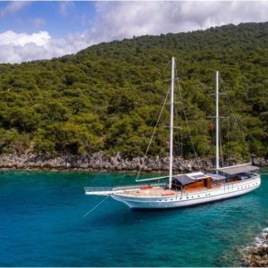 MILO M Sailing Yacht